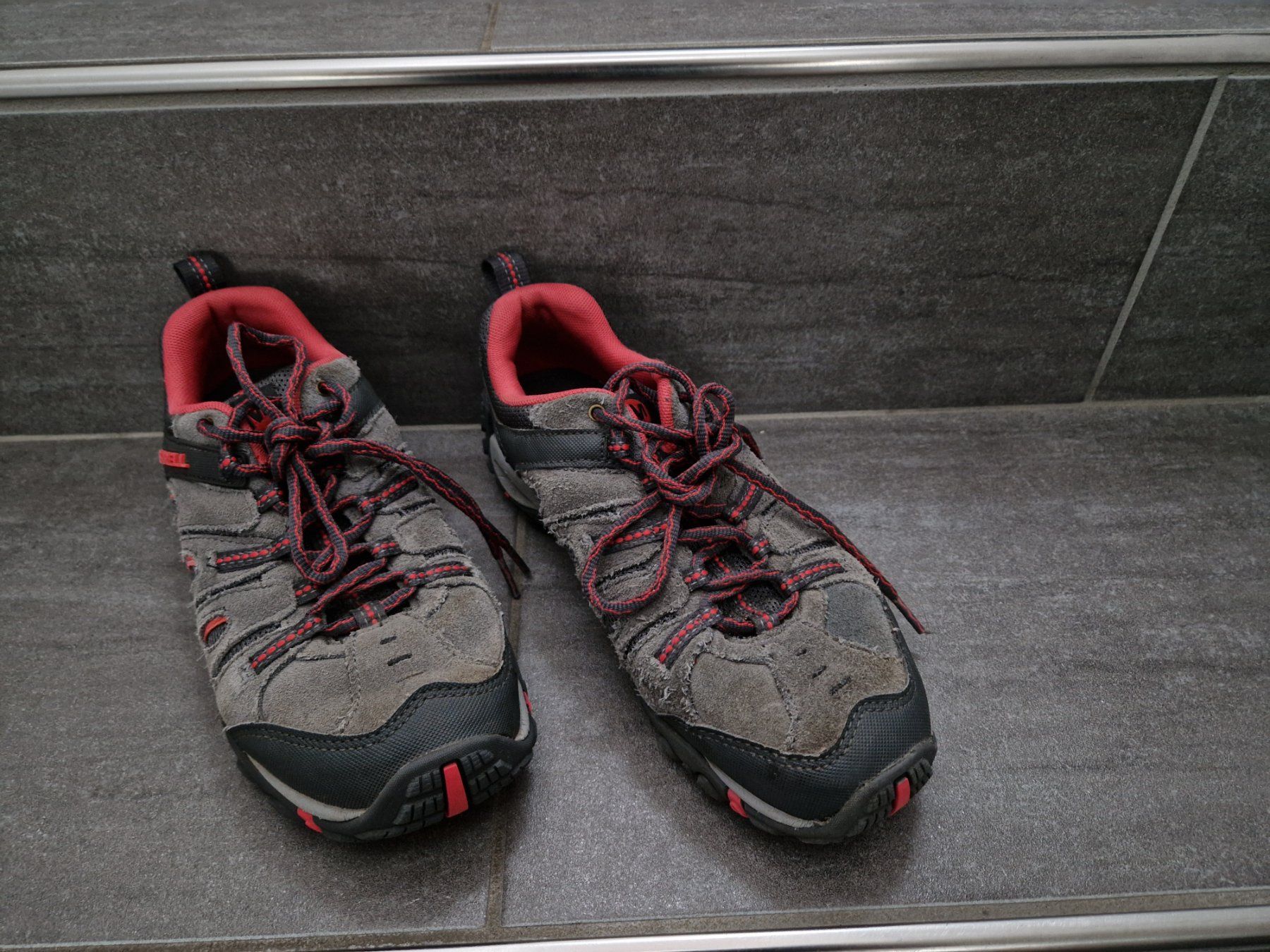Merrell Scarpe da donna: MERREL Wanderschuhe gr. 38 – Usato da Mezzovico venduto da maemy