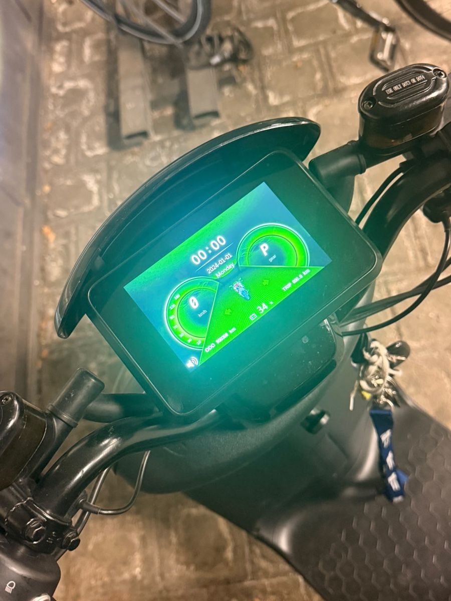 Scooters: E Roller  – Gebraucht aus Basel von abd_w2mv 4