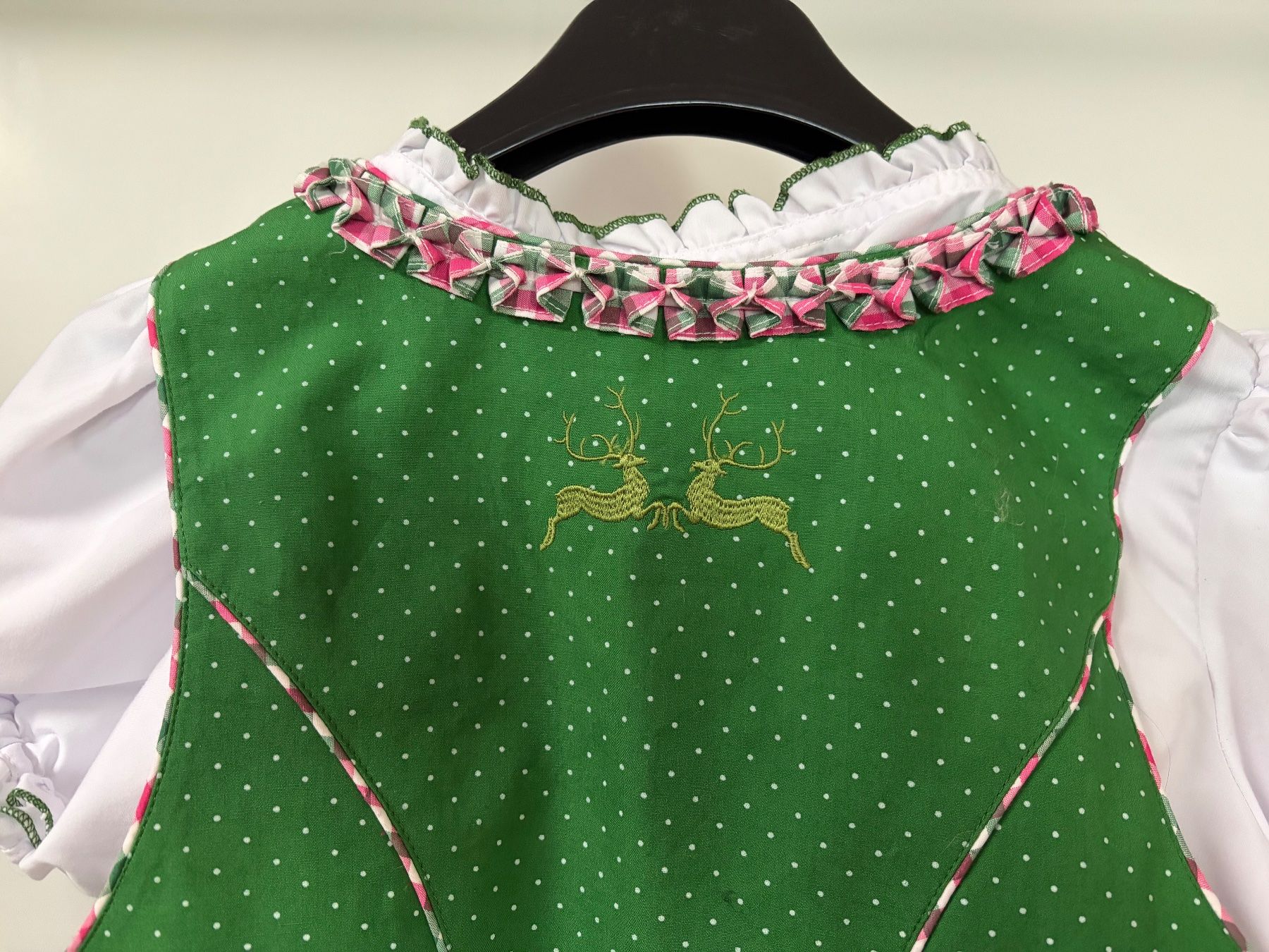 Vestiti: Dirndl mit Bluse – Usato da Frauenfeld venduto da SuterFrauenfeld 3