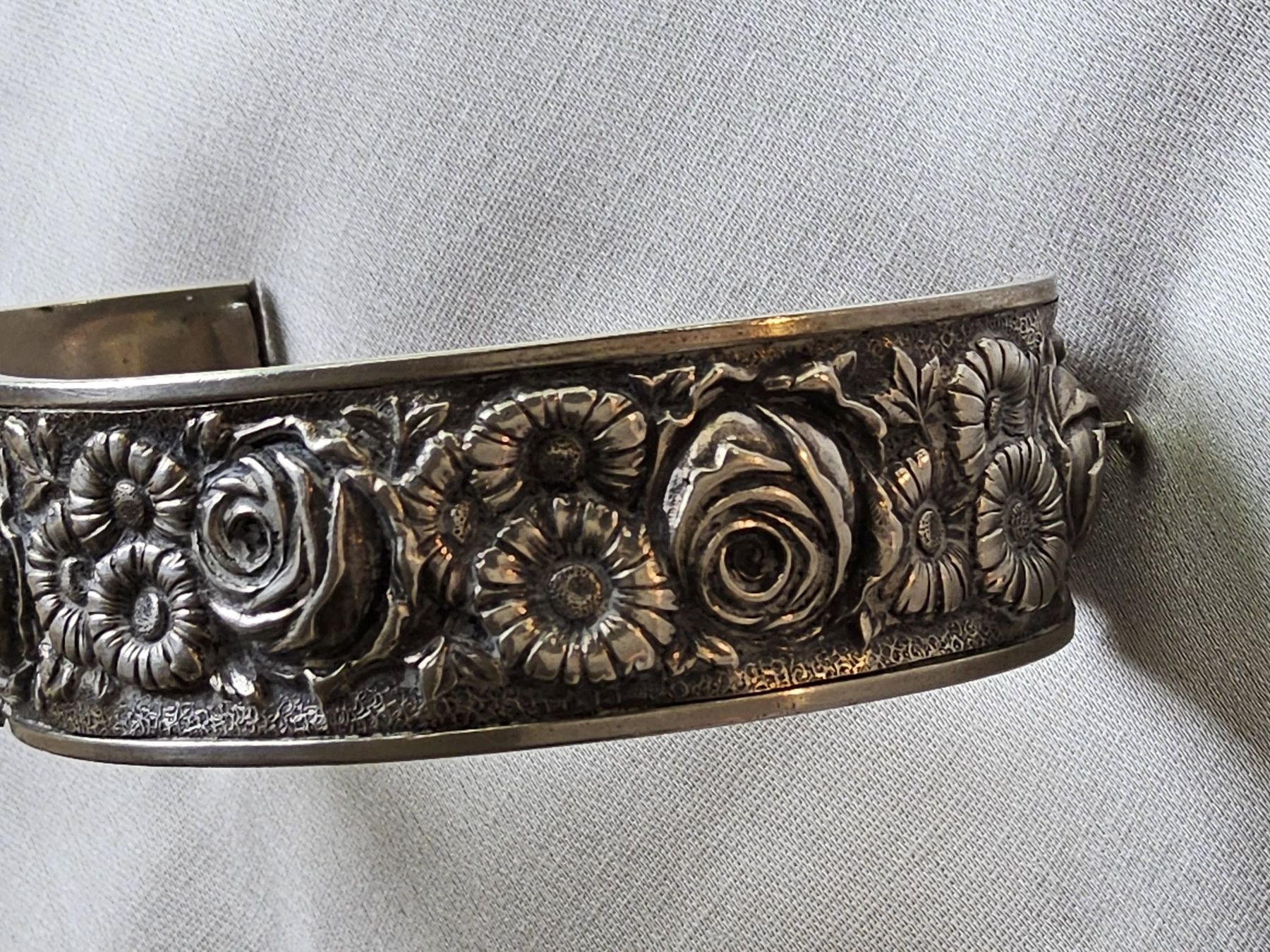 Bracciali & Braccialetti: Silber 835 Viktorianischer Armreif mit Rosen Repoussé – Usato da Zürich venduto da gutsan 7