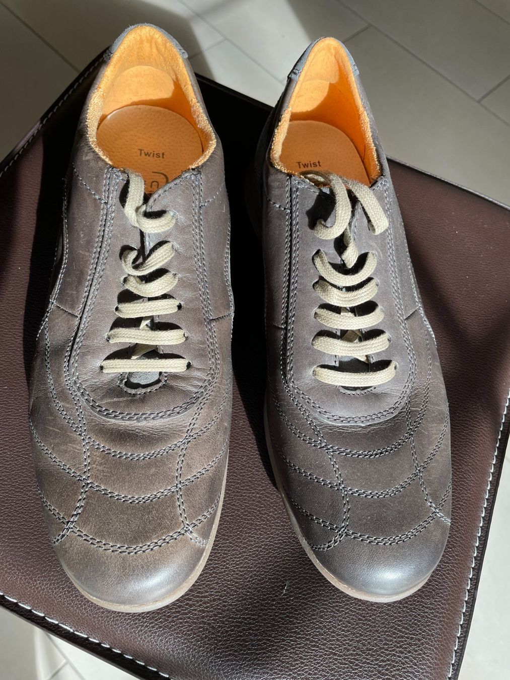 Camel Scarpe da uomo: NEUE Camel-Leder-Halbschuhe, Gr. 7 – Nuovo (secondo la descrizione) da Uerikon venduto da jfr1 1