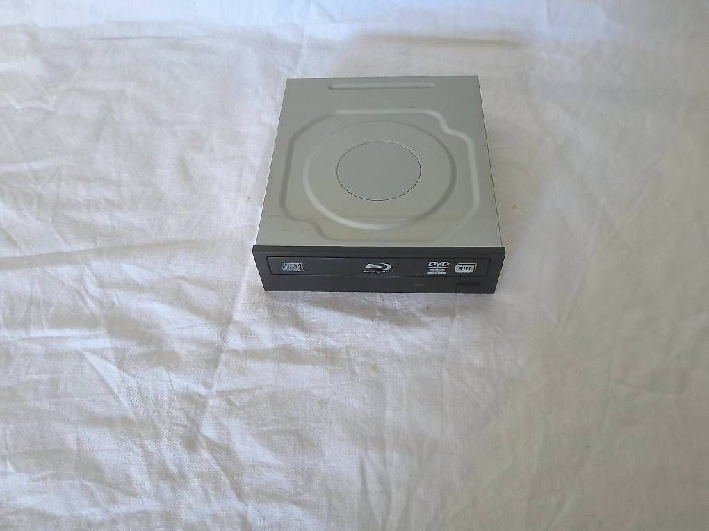 Composants électroniques: Graveur Blu-ray interne Lite-On, modèle IHBS112 – D'occasion à Lausanne par ber_qk5j 1