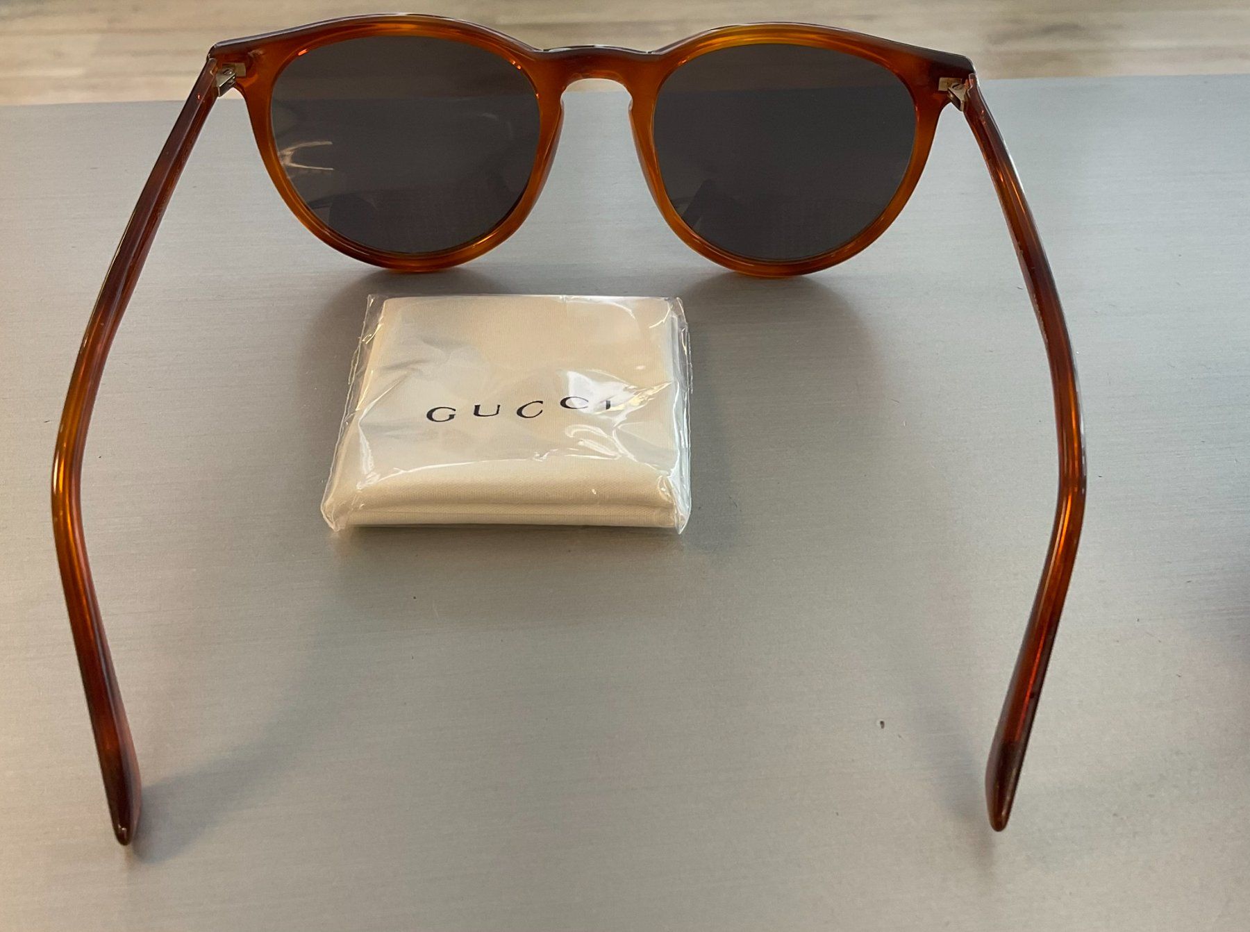 Gucci Occhiali & Lenti: Gucci Sonnenbrille nie getragen – Nuovo (secondo la descrizione) da Zürich venduto da artemis_c 4
