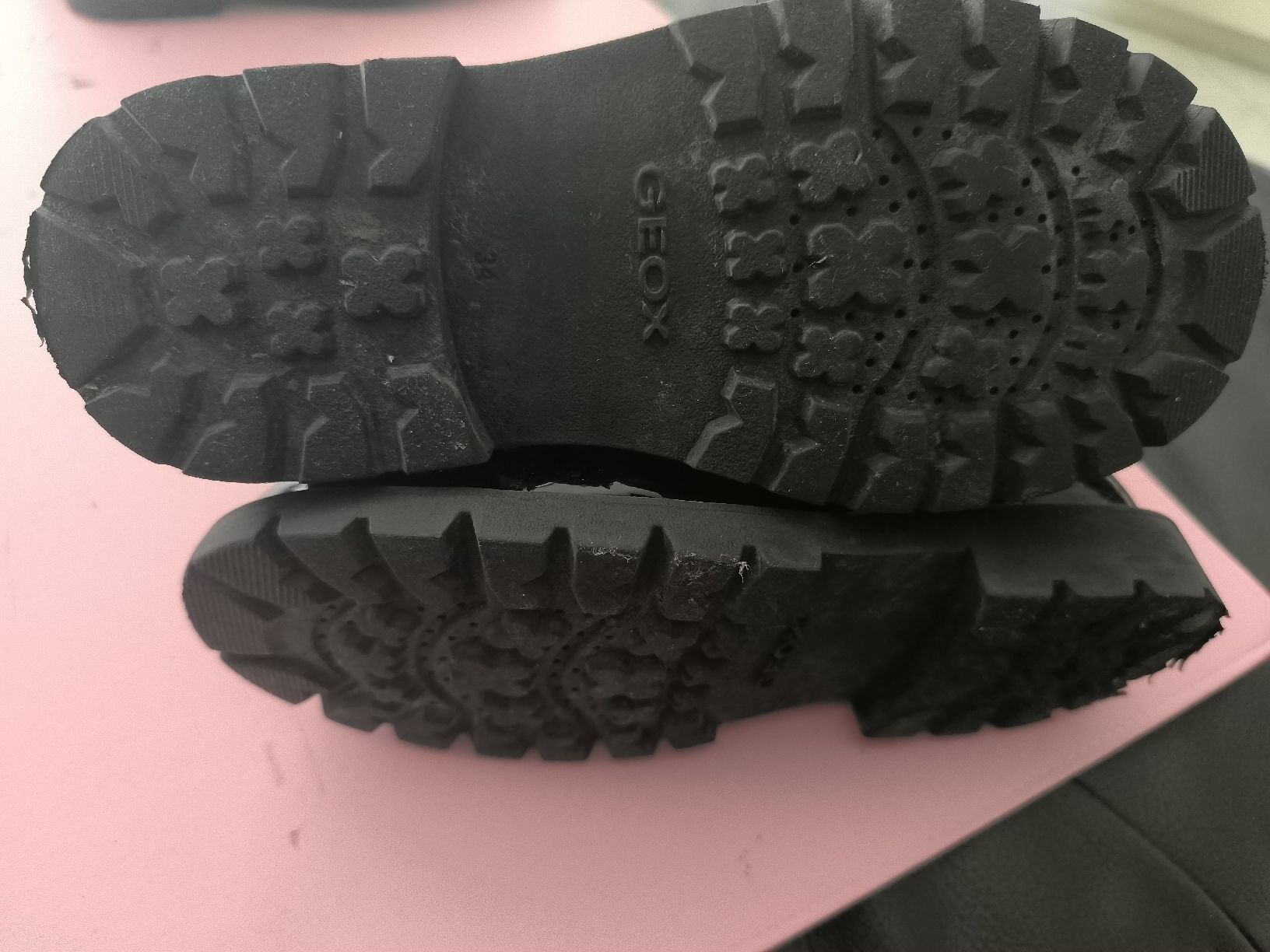 Geox Scarpe per ragazze: Mädchen Schuhe nr34  – Usato da Buchs SG venduto da Cor-Pie 2
