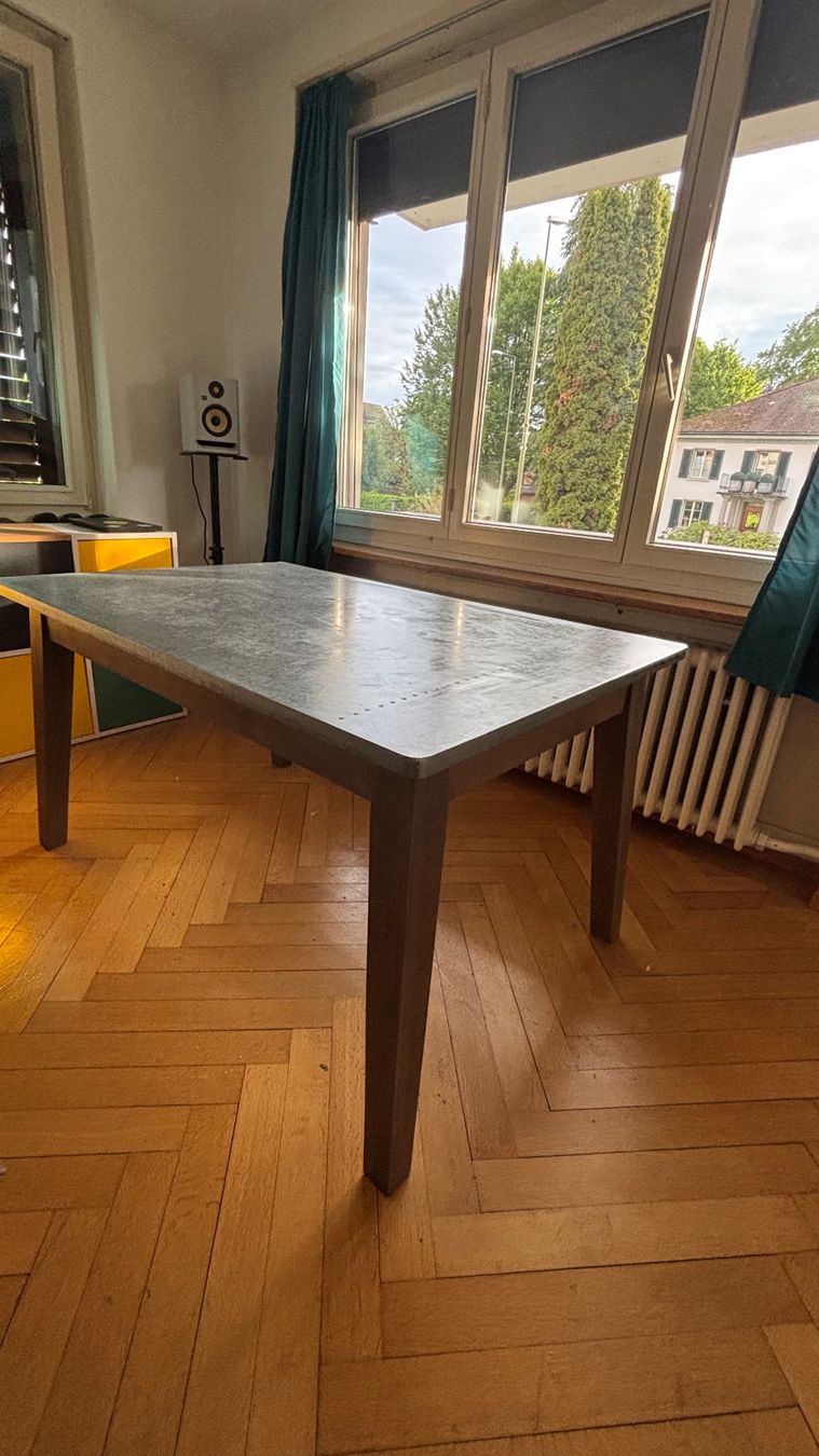Tavoli: Esstisch Zink – Usato da Erlenbach ZH venduto da Liubomir 2