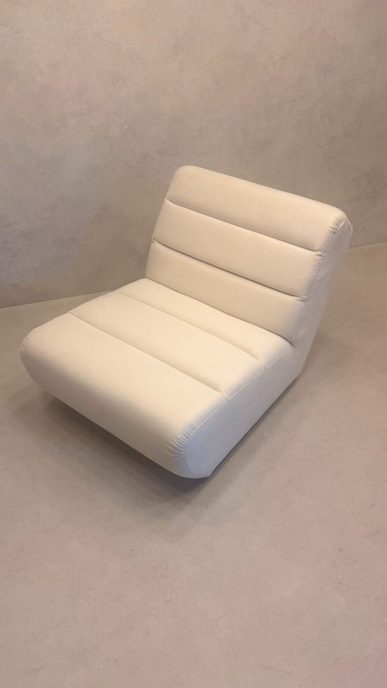 Poltrone: Candy Design Lounge Sessel mit robustem Mikrofaserbezug – Usato da Rickenbach ZH venduto da Der-Insider 1