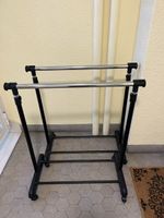 2 Kleiderständer mit Rollen als Set