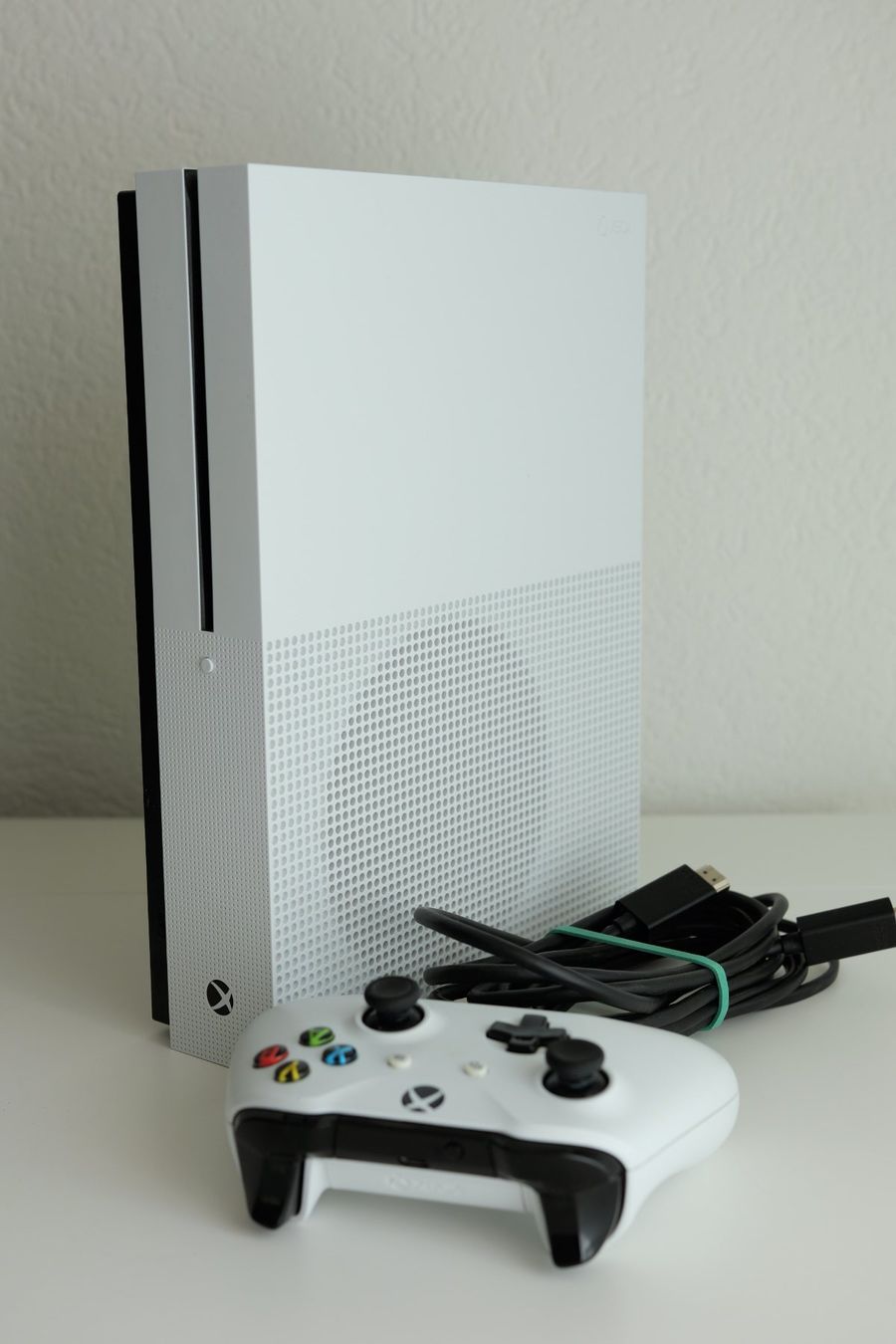 Microsoft Konsolen: Xbox One S 1Tb version – Gebraucht aus Wald ZH von maukkas
