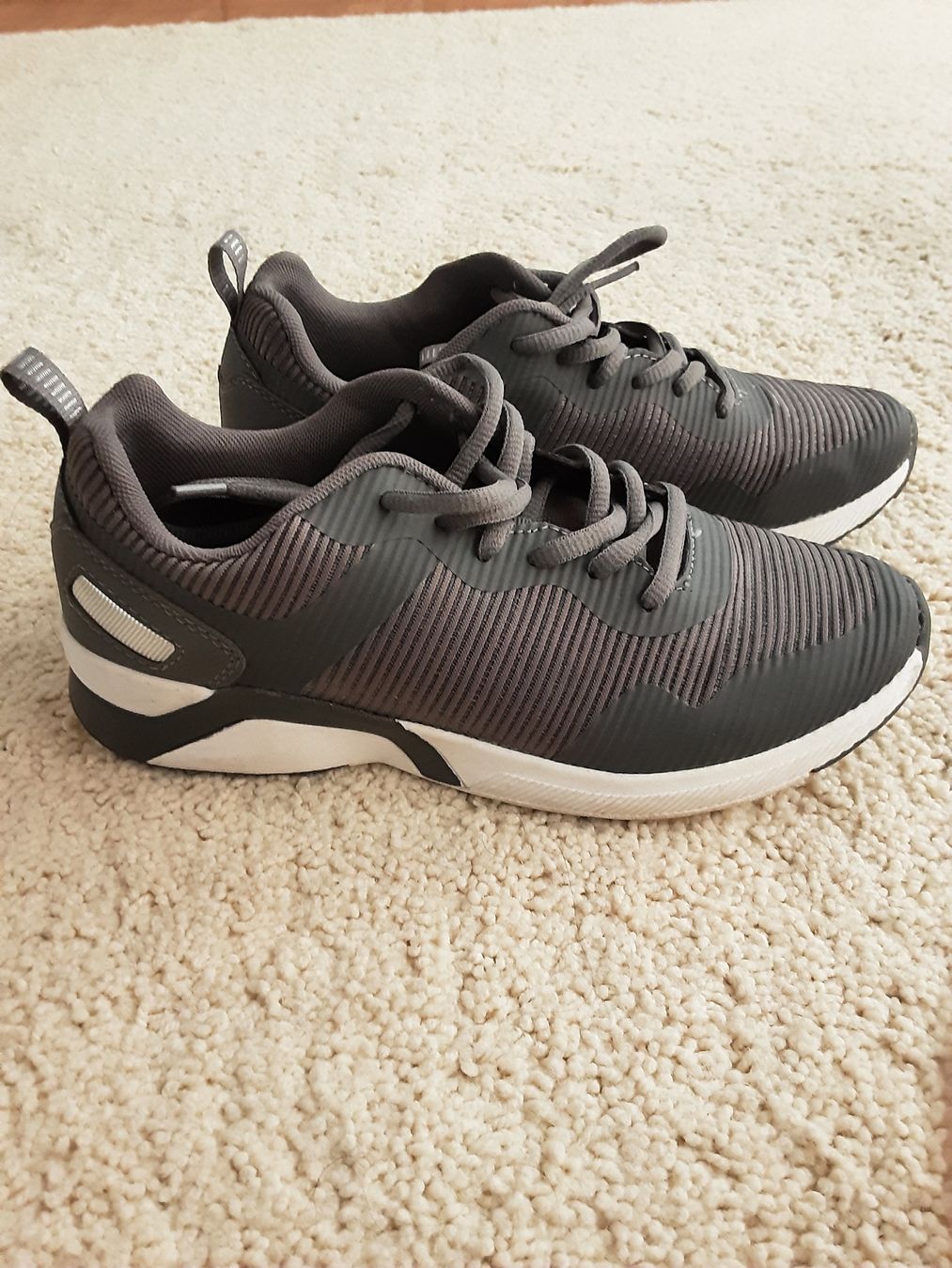 Scarpe da donna: Schuhe Gr.37 – Usato da Altdorf UR venduto da Brandli