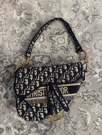 Handtasche
