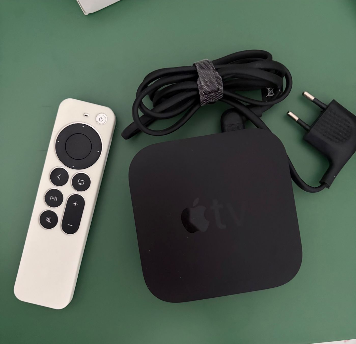 Apple Sistemi audio & multimediali: Apple TV 4K 32GB Media Player with Remote Silver – Usato da Aarburg venduto da roc_9n2c 1