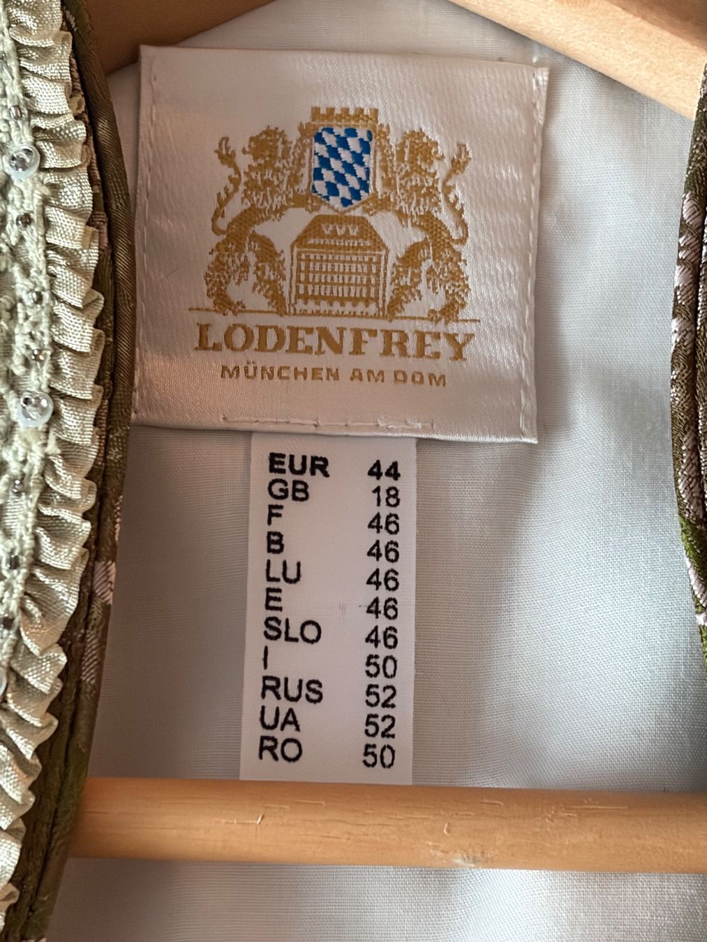 Vestiti: Original Lodenfrey Dirndl – Usato da Zürich venduto da mir_9wyy 3