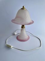 Lampe de chevet vintage en verre rose marbré