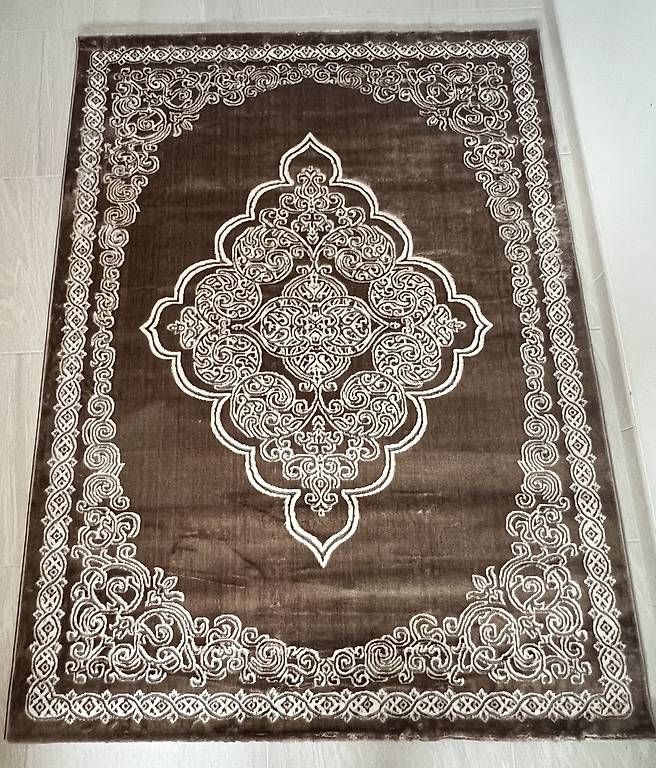 Tapis: Teppich – D'occasion à Niederdorf par ser_6d9v 1