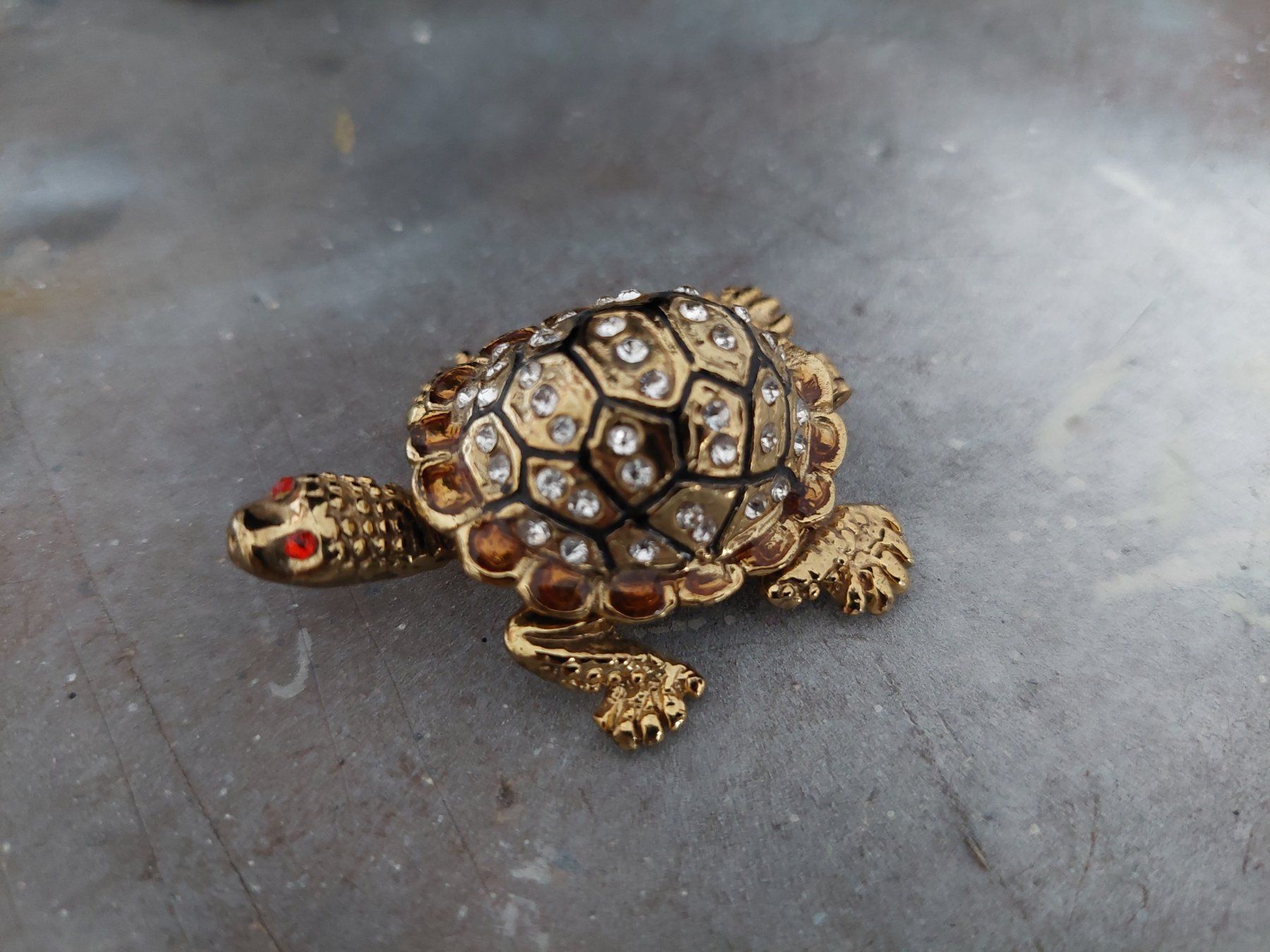 Altro in Cosmetici & Cura: Pillendose/Schmuckdose Schildkröte mit Strasssteinen – Usato da Subingen venduto da K7passt_immer 6