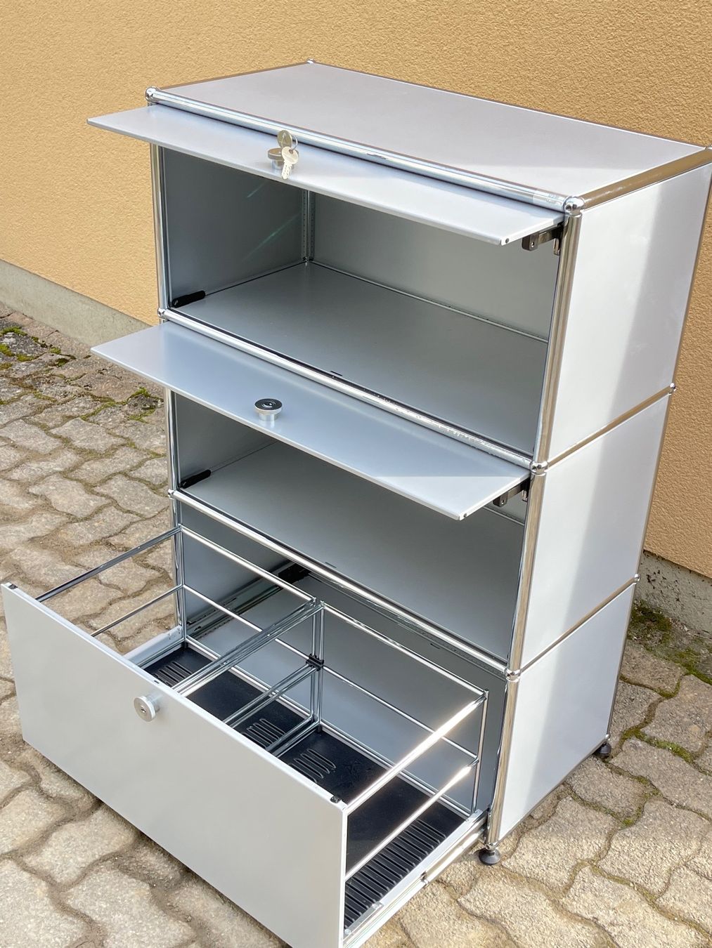 USM Commodes: USM Haller 1X3 Sideboard Mattsilber – D'occasion à Dietikon par Kumar_Occasionen 3