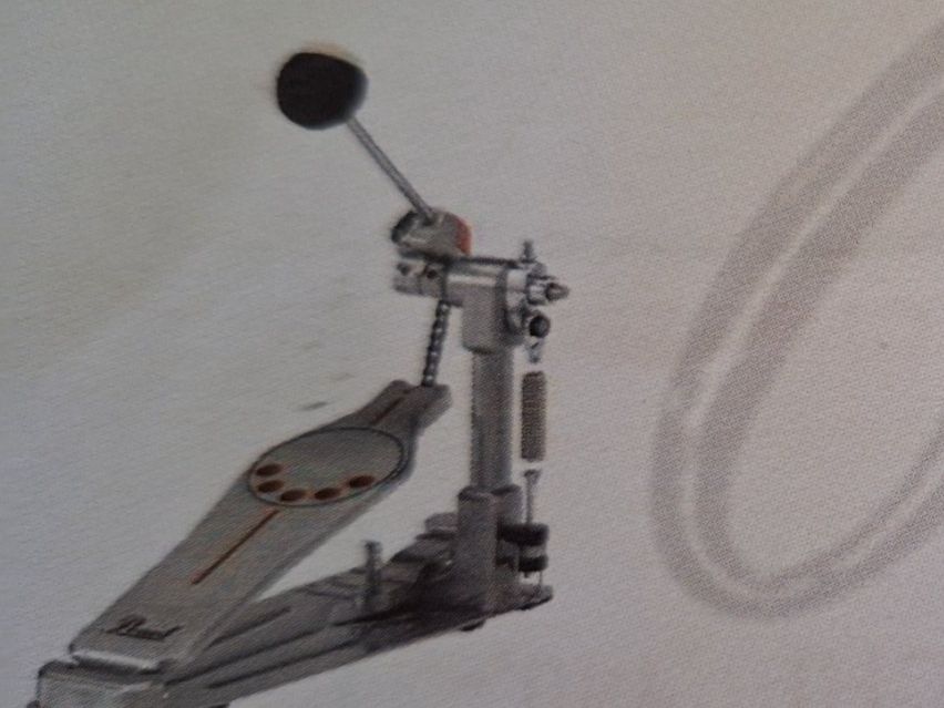 Strumenti musicali: Pédale grosse caisse – Usato da Denges venduto da Sape007