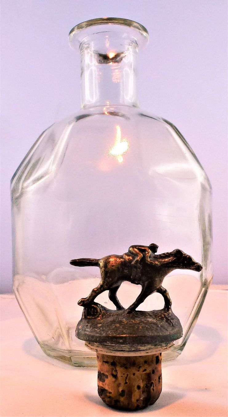 Altro in Stoviglie & Bicchieri: Flasche mit Pferd und Reiter als Kork-Deckel – Usato da Murgenthal venduto da B.StM 6