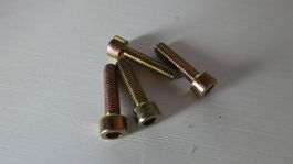 4 Zylinderschrauben M6x25 gelb verzinkt Oldtimer