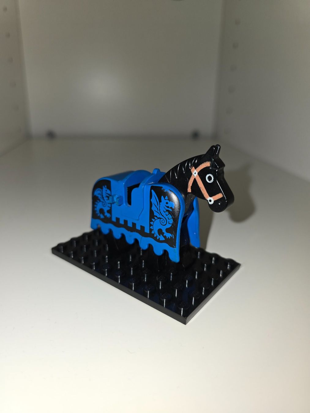 Lego Statuette: Lego Pferd schwarz mit Rüstung – Usato da Möhlin venduto da lar_5zkp 1