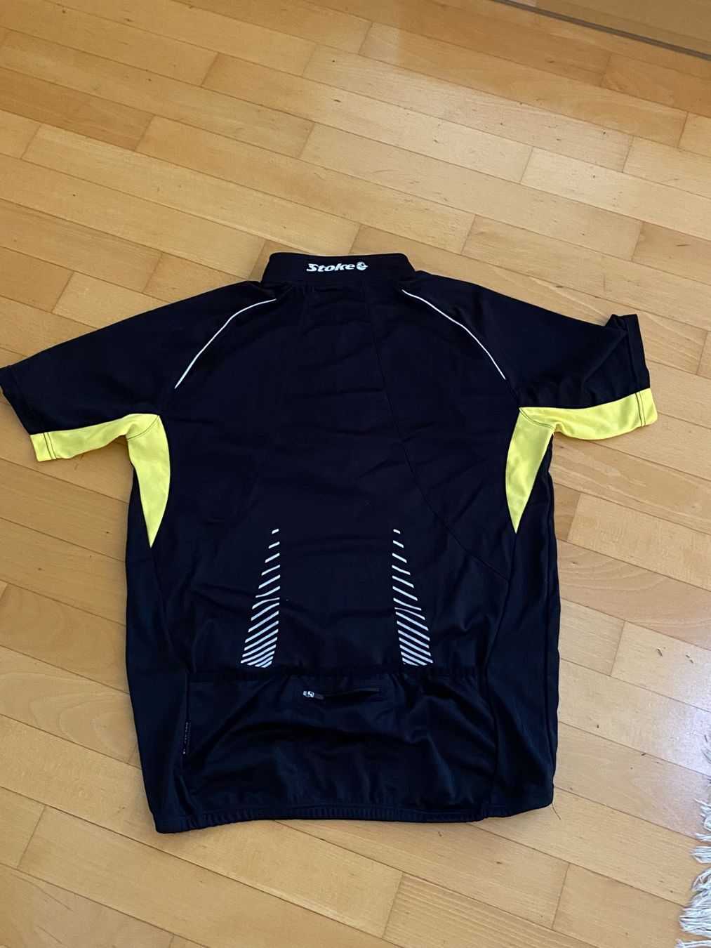 T-shirt: Stocke Herren Veloleibchen schwarz gelb – Usato da Zürich venduto da Flums74 1
