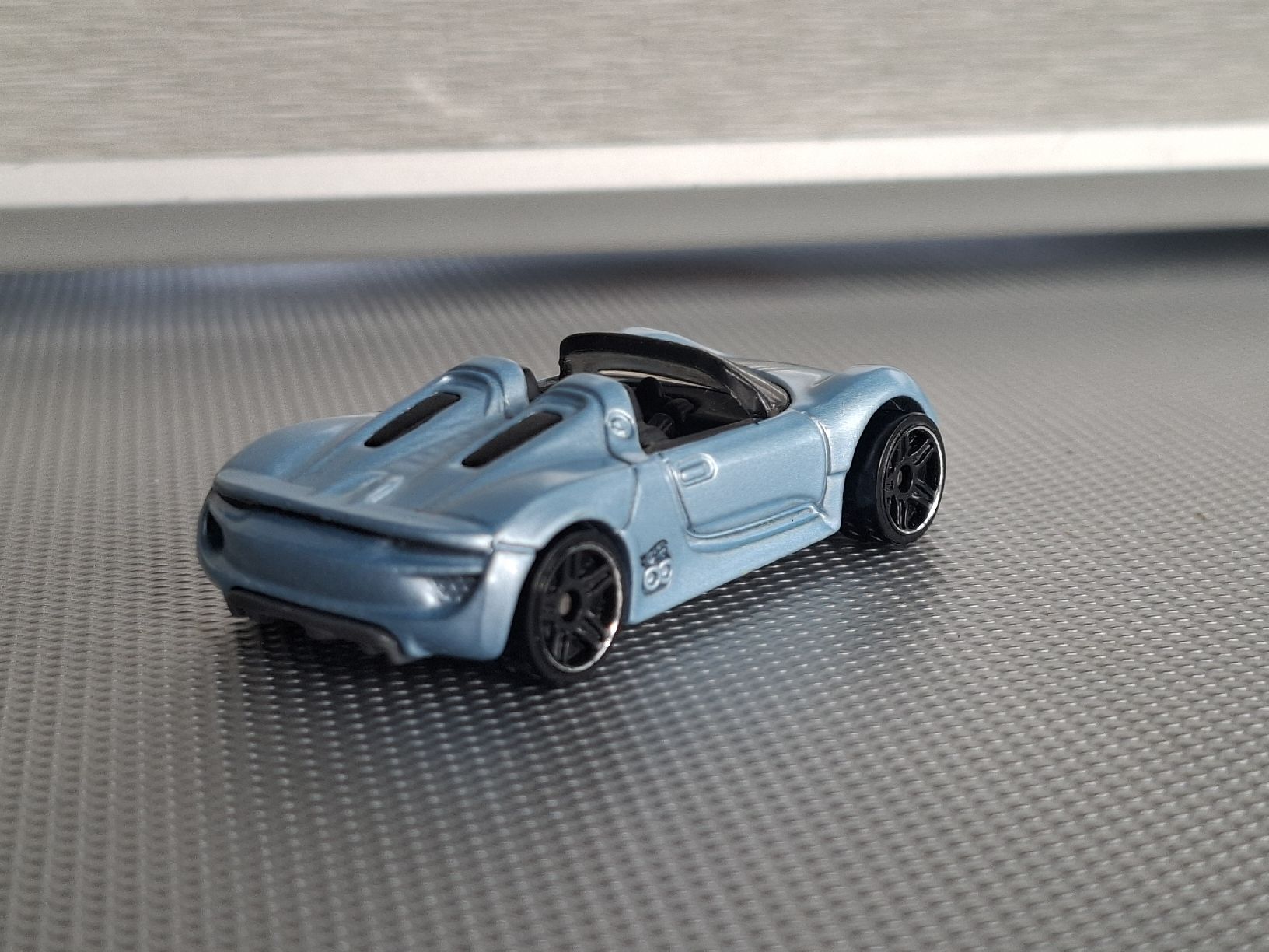 Hot Wheels Modellini d'auto: HOT WHEELS PORSCHE 918  – Usato da Reinach BL venduto da vwbora75 3
