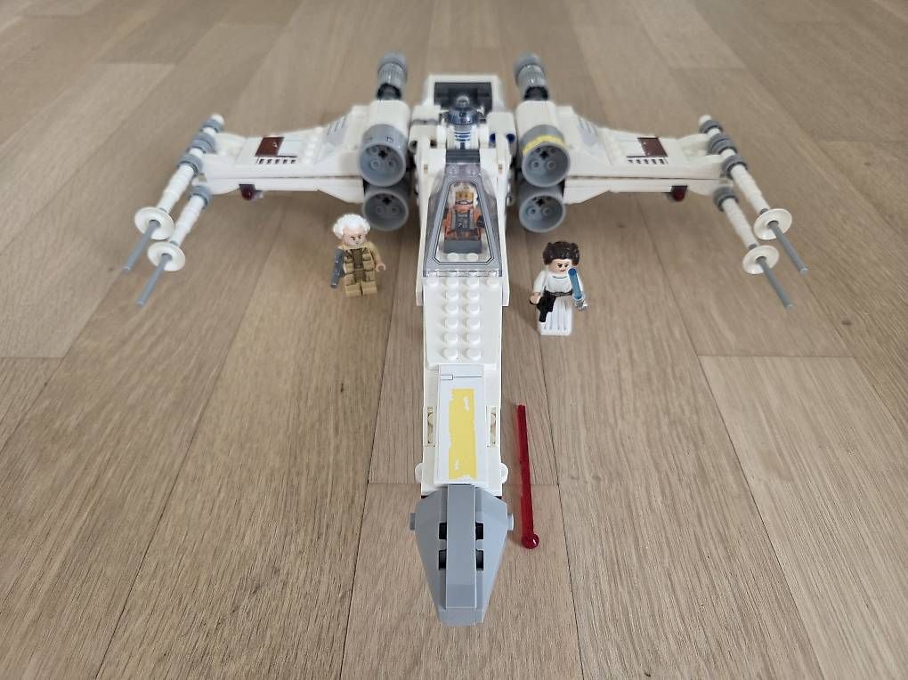 Kit di costruzioni: Lego Luke Skywalker's X-Wing Fighter – Usato da Uster venduto da laemau 4