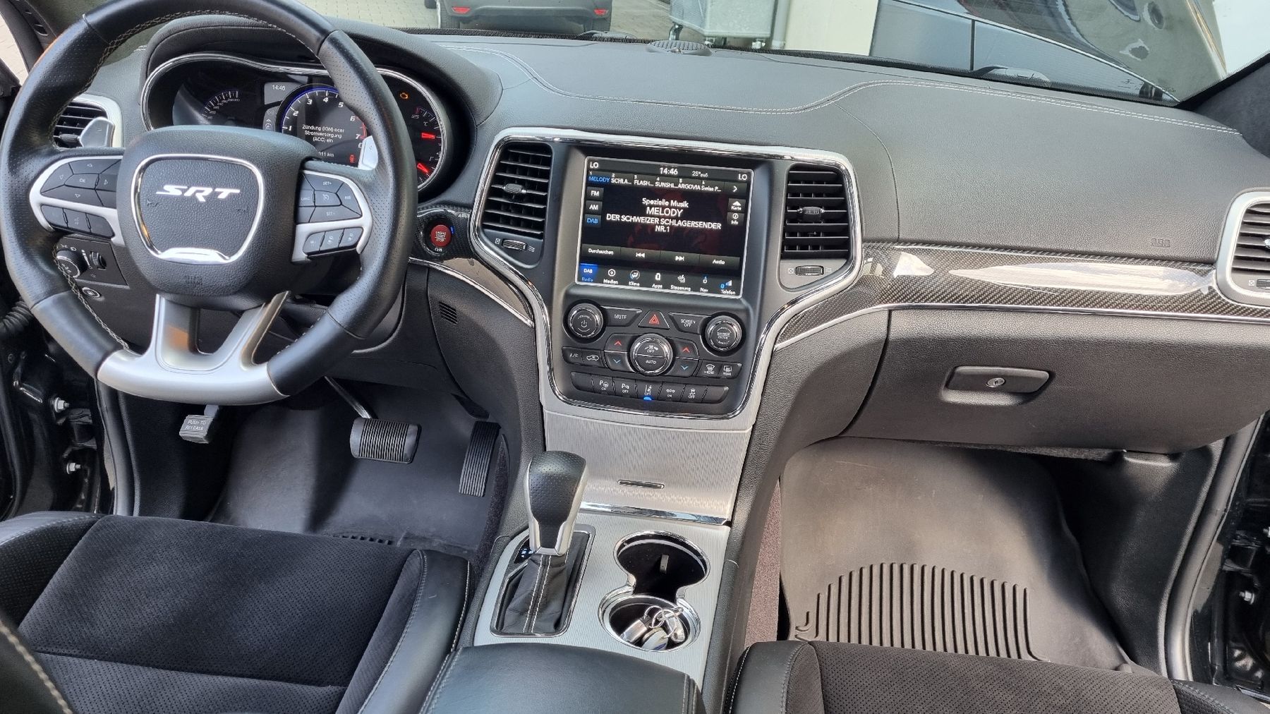 Jeep Autos: Grand Cherokee SRT8 6.4Lt V8 – D'occasion à Beinwil am See par rimeina 9