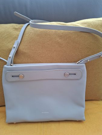 Sac bandoulière Skagen gris clair, cuir souple, parfait état