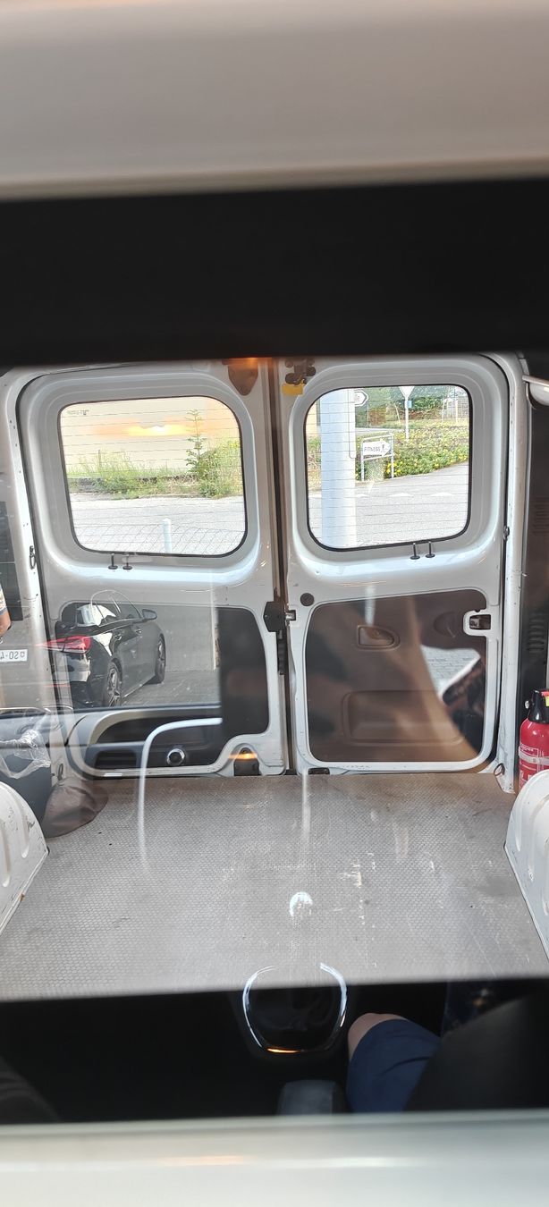Renault Nutzfahrzeuge: Renault Trafic L1H1 2015 – Gebraucht aus Recherswil von standingdrummer9 9