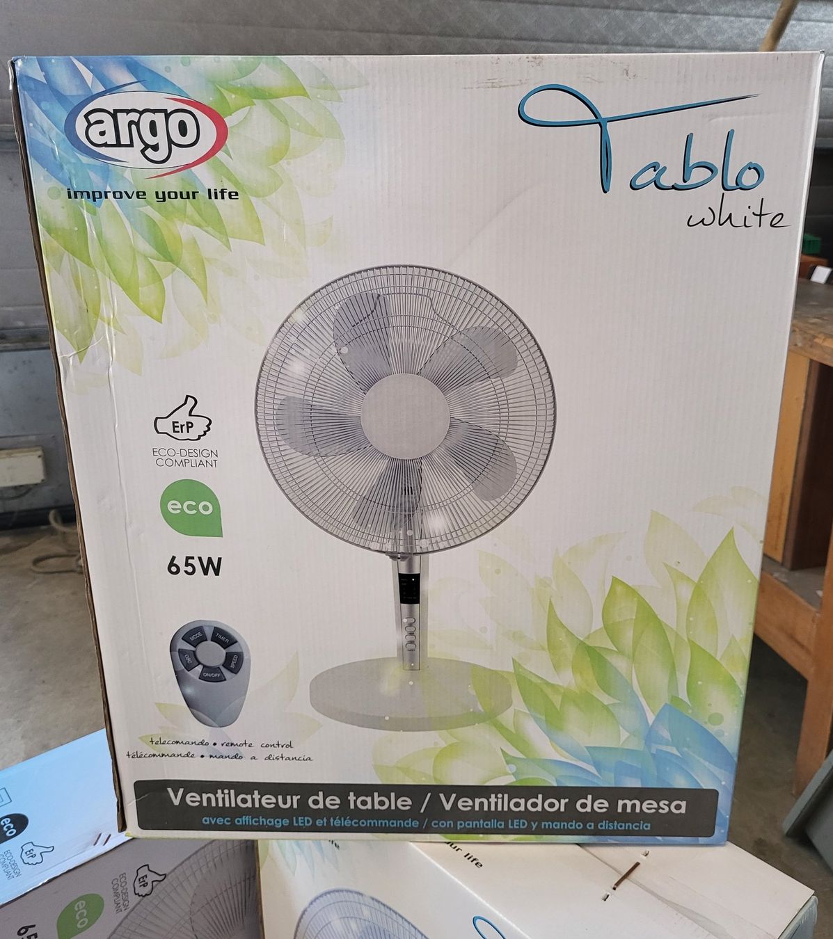 Ventilatoren: Tischventilator H 73 cm mit Fernbedienung – Neu und originalverpackt aus Diessenhofen von Osio