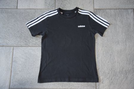 T-shirt Adidas gr. 152 (11/12 J)