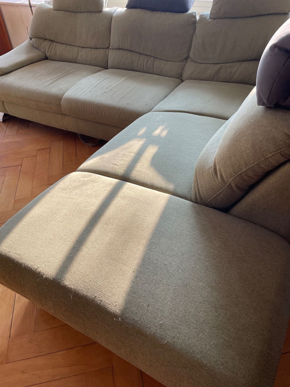 Divani: Ausziebares Ecksofa mit Stauraum – Usato da Hüttwilen venduto da HappyMen 5