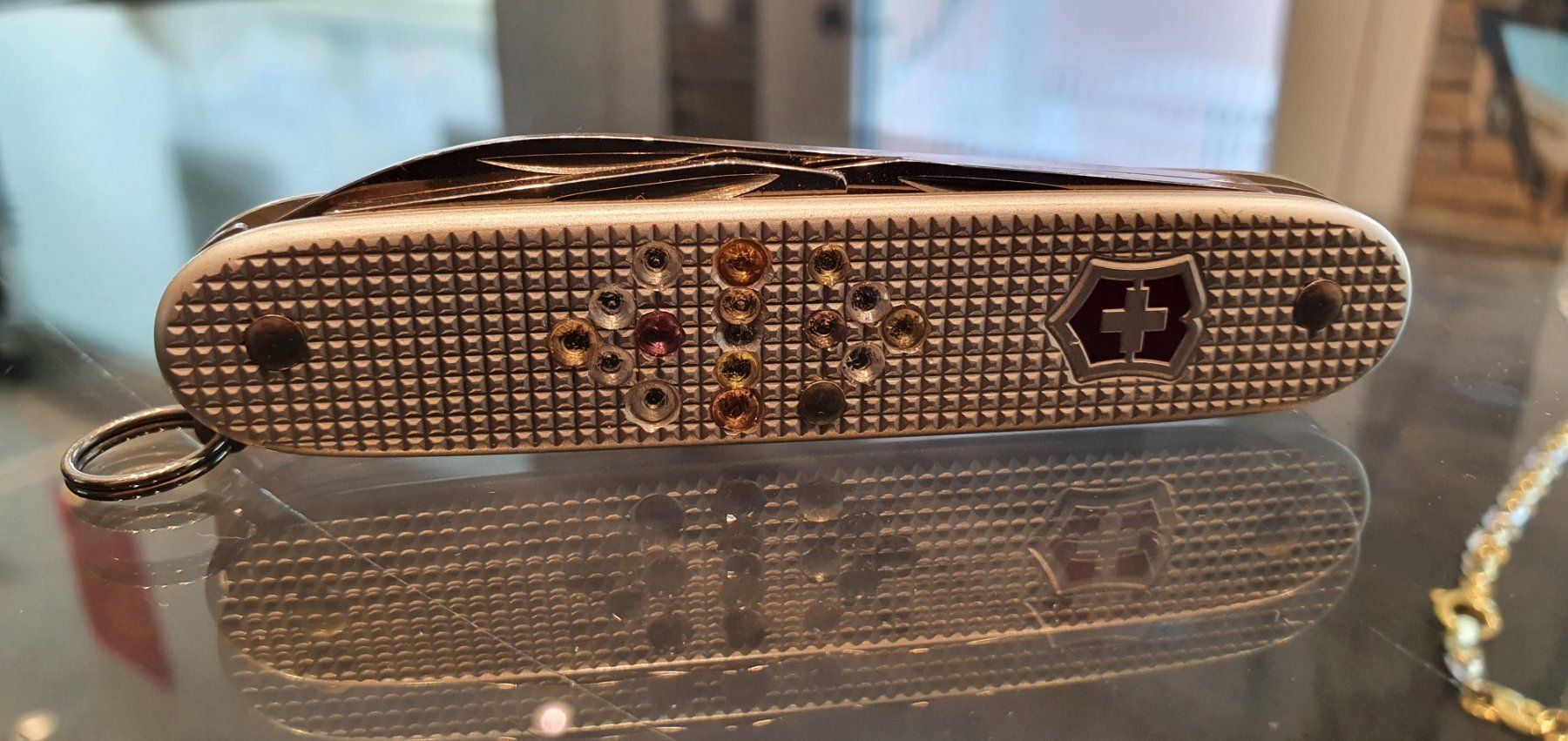 Victorinox Taschenmesser: SCHWEIZER TASCHENMESSER MIT ECHTEN SAFIR – Gebraucht aus Unterägeri von Altgoldschmuck 3