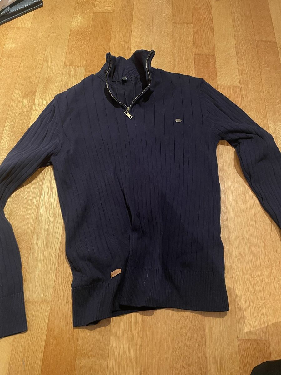 Maglioni & Felpe: Dunkelblauer Strickpullover mit Reissverschluss, Gr. M – Nuovo (secondo la descrizione) da Münchenstein venduto da nel_57mj