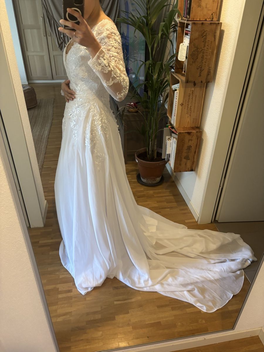 Vestiti: Robe de mariée  – Nuovo (secondo la descrizione) da Vevey venduto da nis_nj5p 4