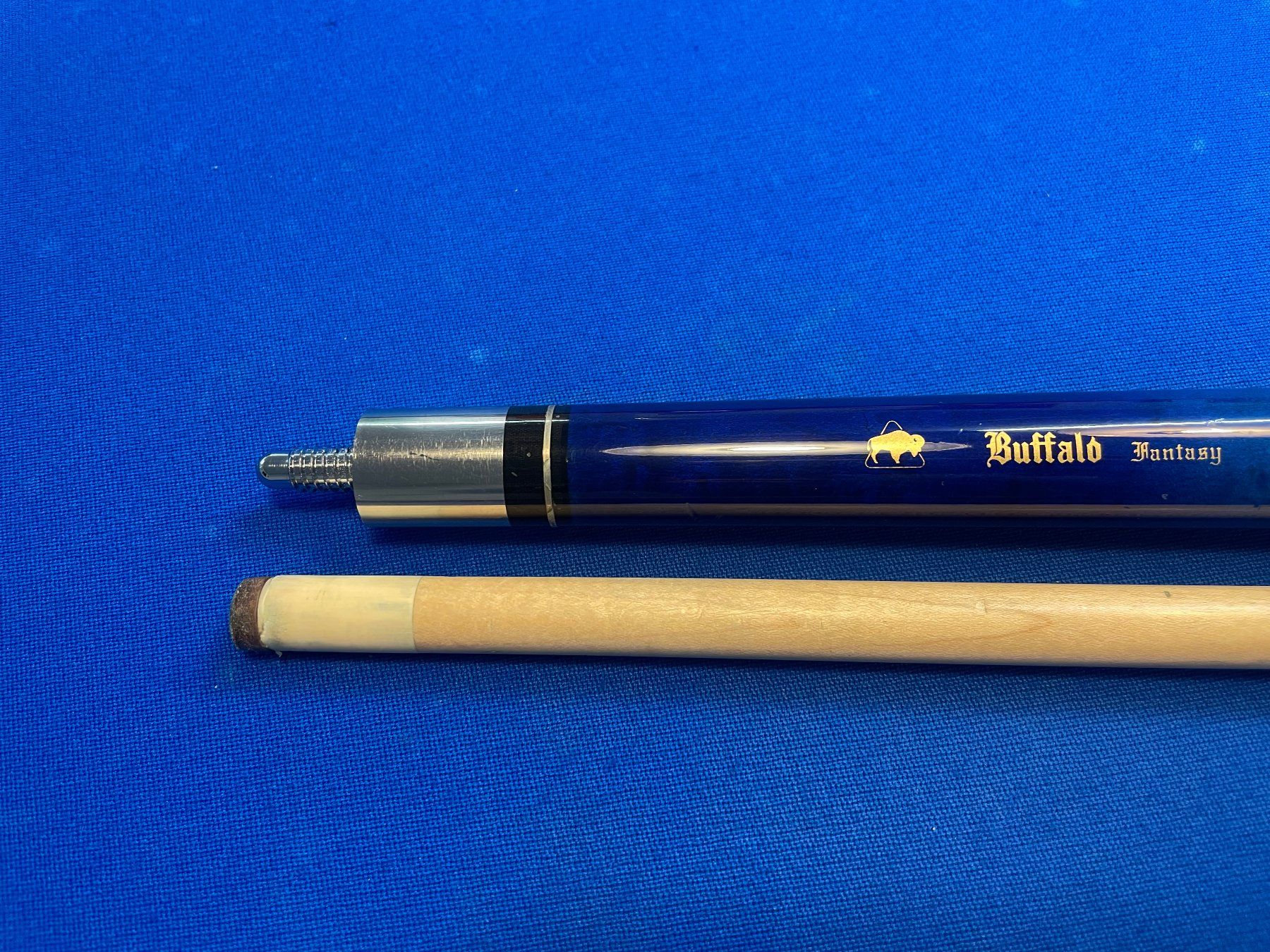 Tavoli da biliardo: Buffalo Fantasy Billard Queue, Top Zustand, 12.5 mm – Usato da Wohlen AG venduto da fil_j2wc 2