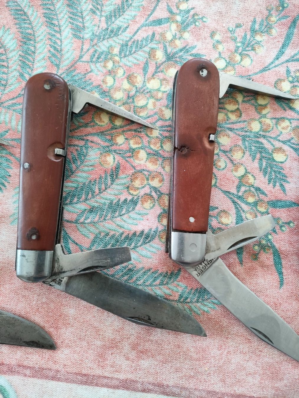 Schweizer Armee Taschenmesser: lot de couteaux Suisses – Gebraucht aus Monthey von ric_x2sl 3