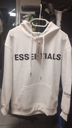 Hoodie blanc de la marque Essentials, neuf