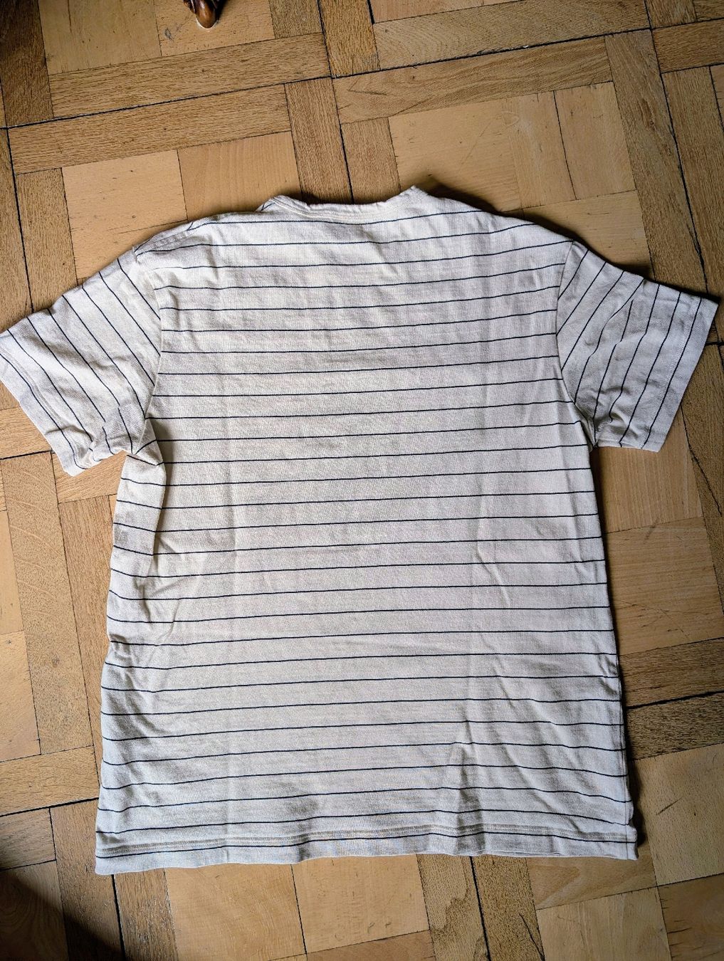 Massimo Dutti T-shirt: Massimo Dutti Tshirt Grösse S beige-schwarz gestreift – Usato da Zürich venduto da Hedkandi 2
