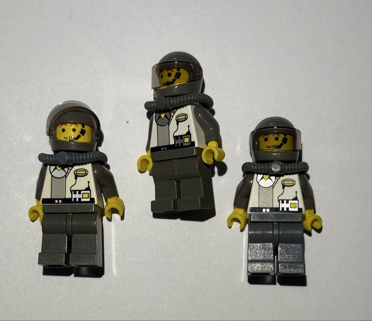 Lego Spielzeuge: 3 Stück Lego Figuren Astronaut Space Rarität – Gebraucht aus Rheinfelden von zim_2hqc 1