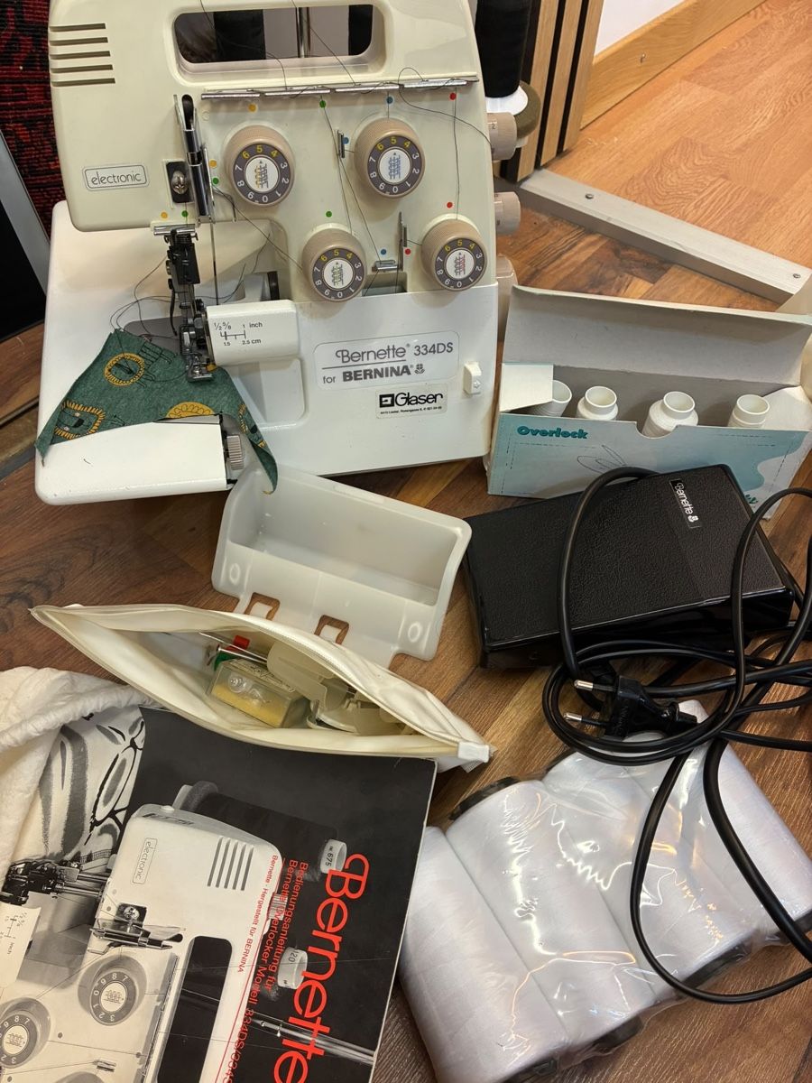 Bernina Nähmaschinen: Bernina bernette 334ds Nähmaschine  – Gebraucht aus Füllinsdorf von Rollex