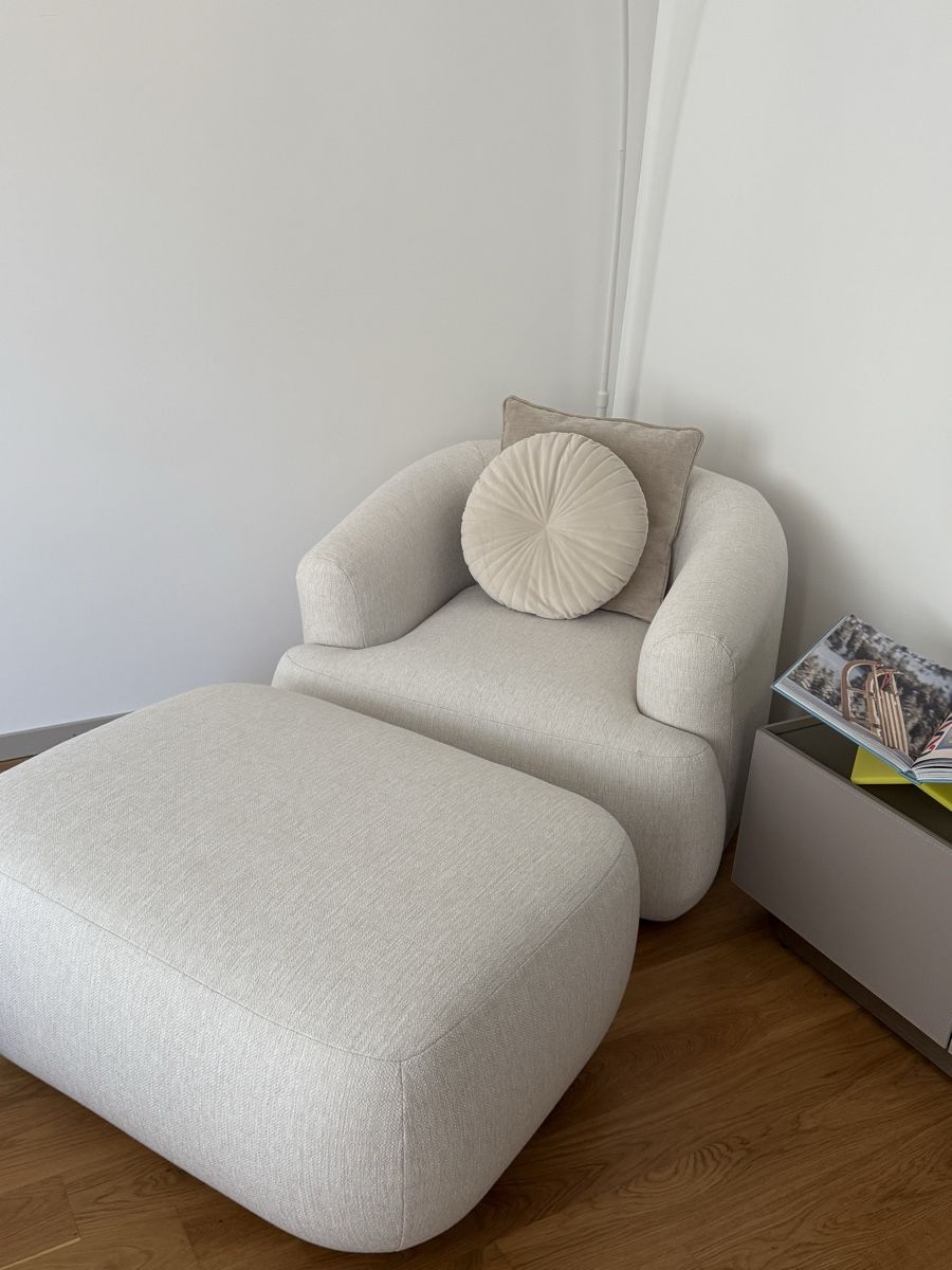 Westwing Sgabelli: Westwing Collection Sofia Hocker beige neu – Usato da Zürich venduto da and_v5kz 1