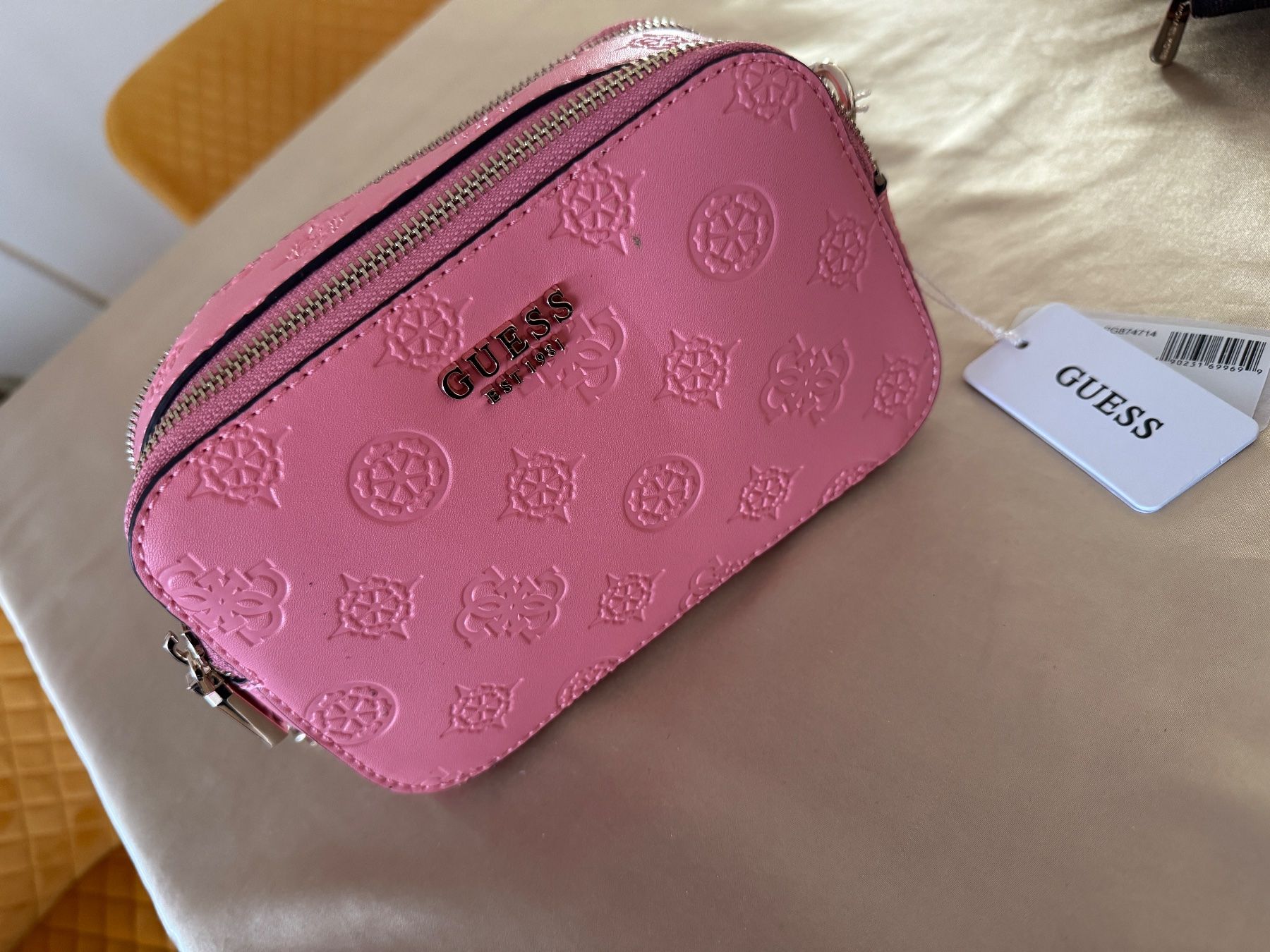 Guess Borse da donna: Guess – Nuovo e nell'imballaggio originale da St. Gallen venduto da ami_pr29