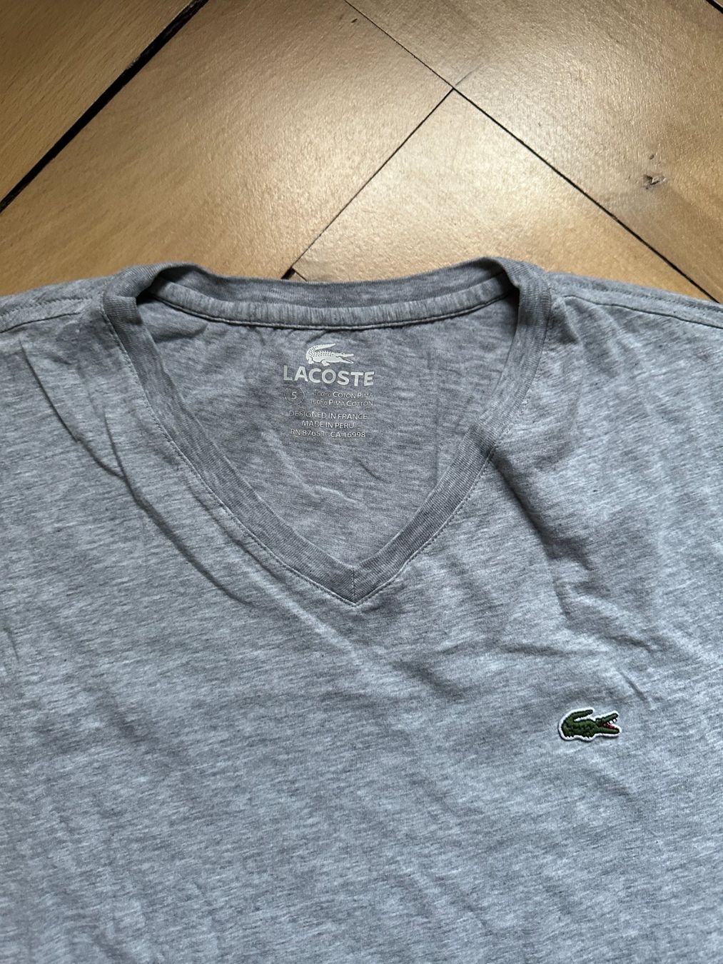 Lacoste T-Shirts: LACOSTE - T-Shirt hellgrau S – Gebraucht aus Zürich von Diazaio 1