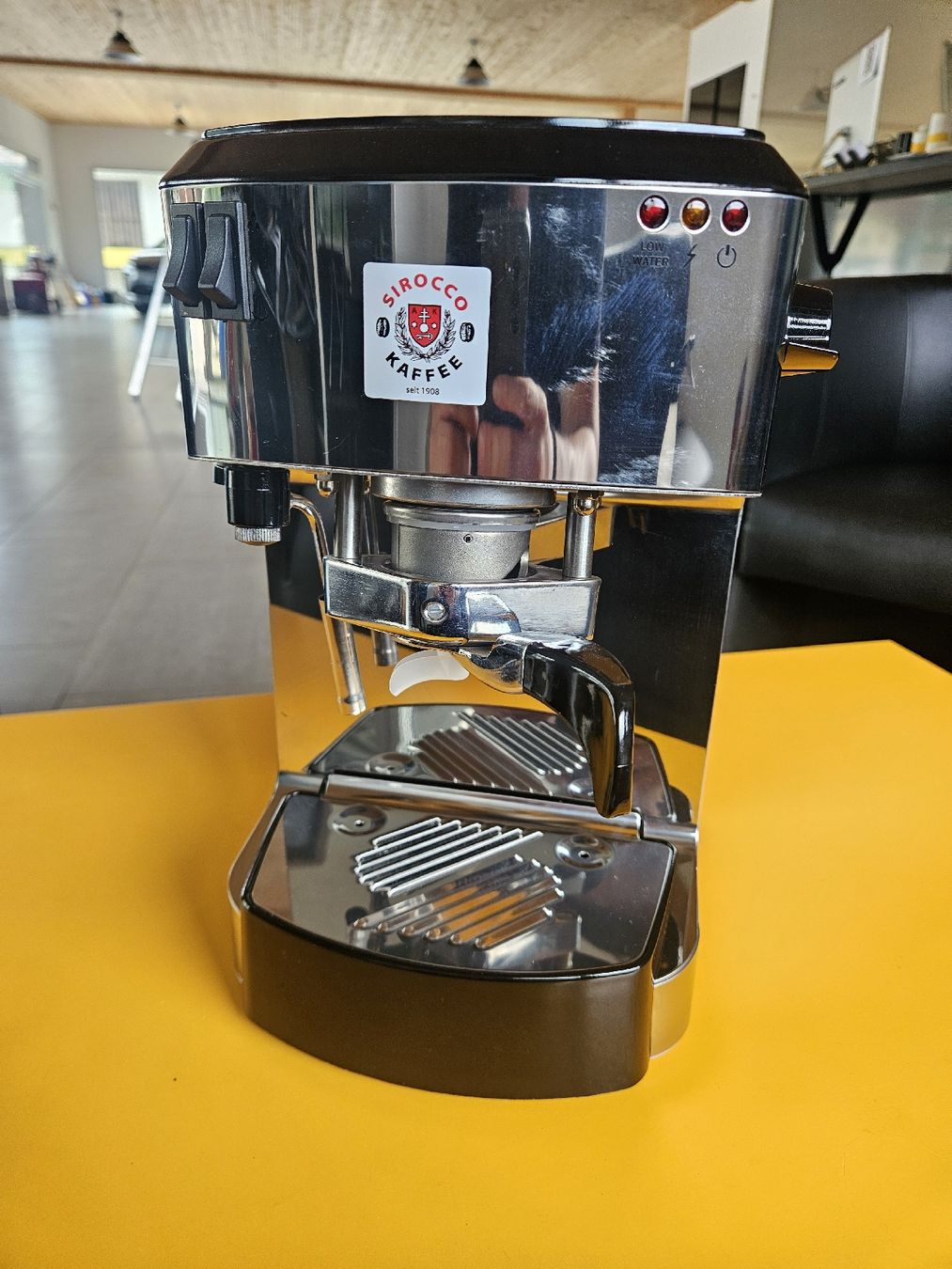 Machines à café & Machines à expresso: Kaffeemaschine Sirocco Platinum – D'occasion à Rueun par bigi17