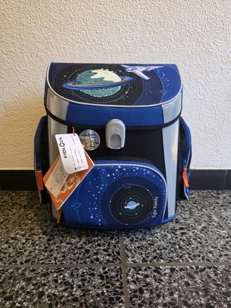 Tiger Family Schulthek Space – Mit Fidlock-Magnetverschluss