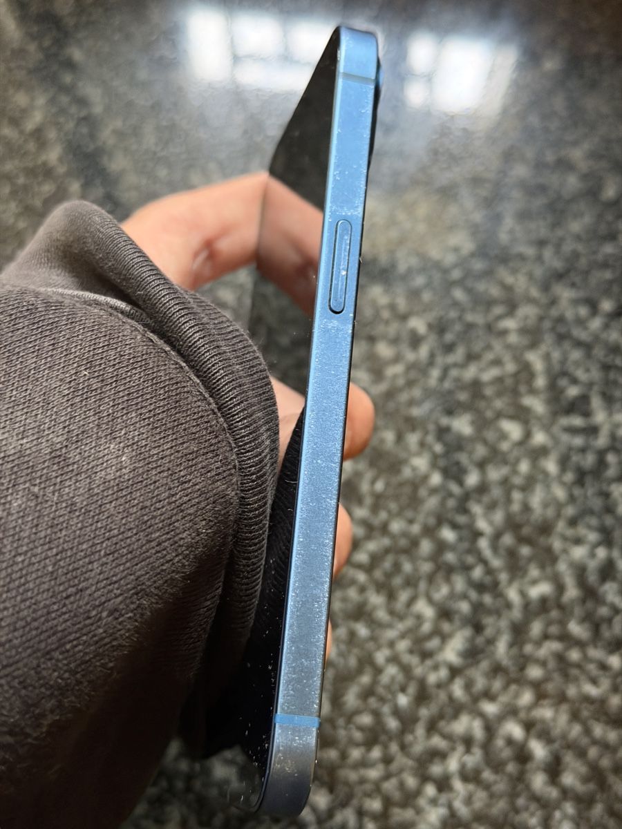 Apple Telefoni cellulari / Smartphones: iPhone 13 128gb – Difettoso da Lausanne venduto da Planet_Faisceaux 1