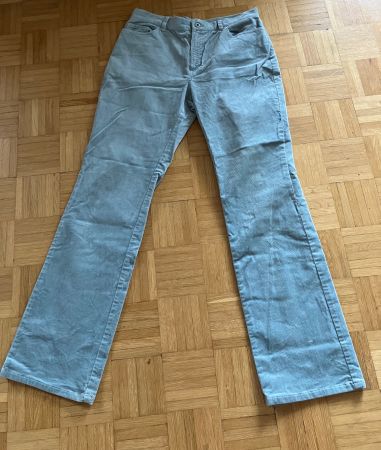 Schöne Cordhose, Gr. 38