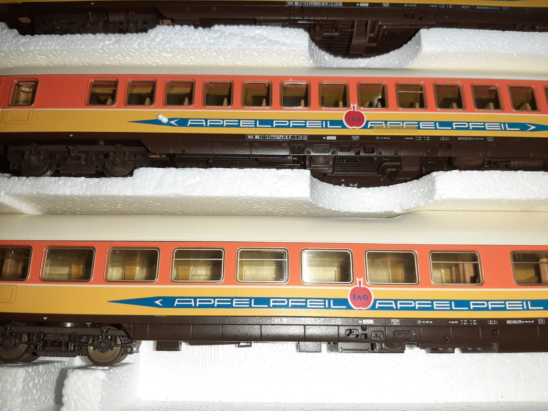 Lima Modellini di ferrovie: Lima Wagenset Apfelpfeil – Usato da Avully venduto da RIVALIS 1